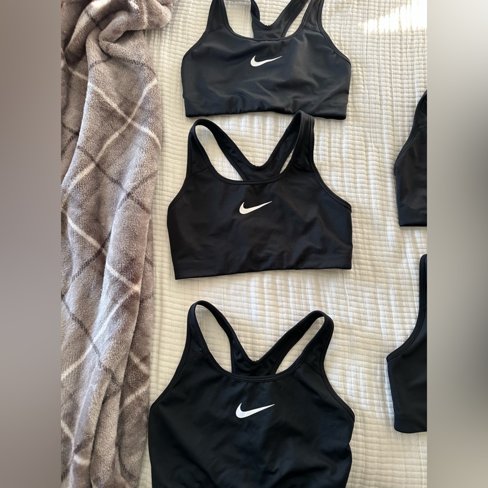 Women’s bike sports bra (s)